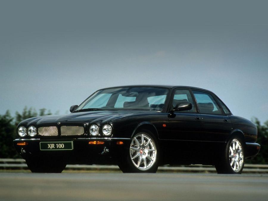  Jaguar XJR 100 2002 года  (фото 9 из 9)
